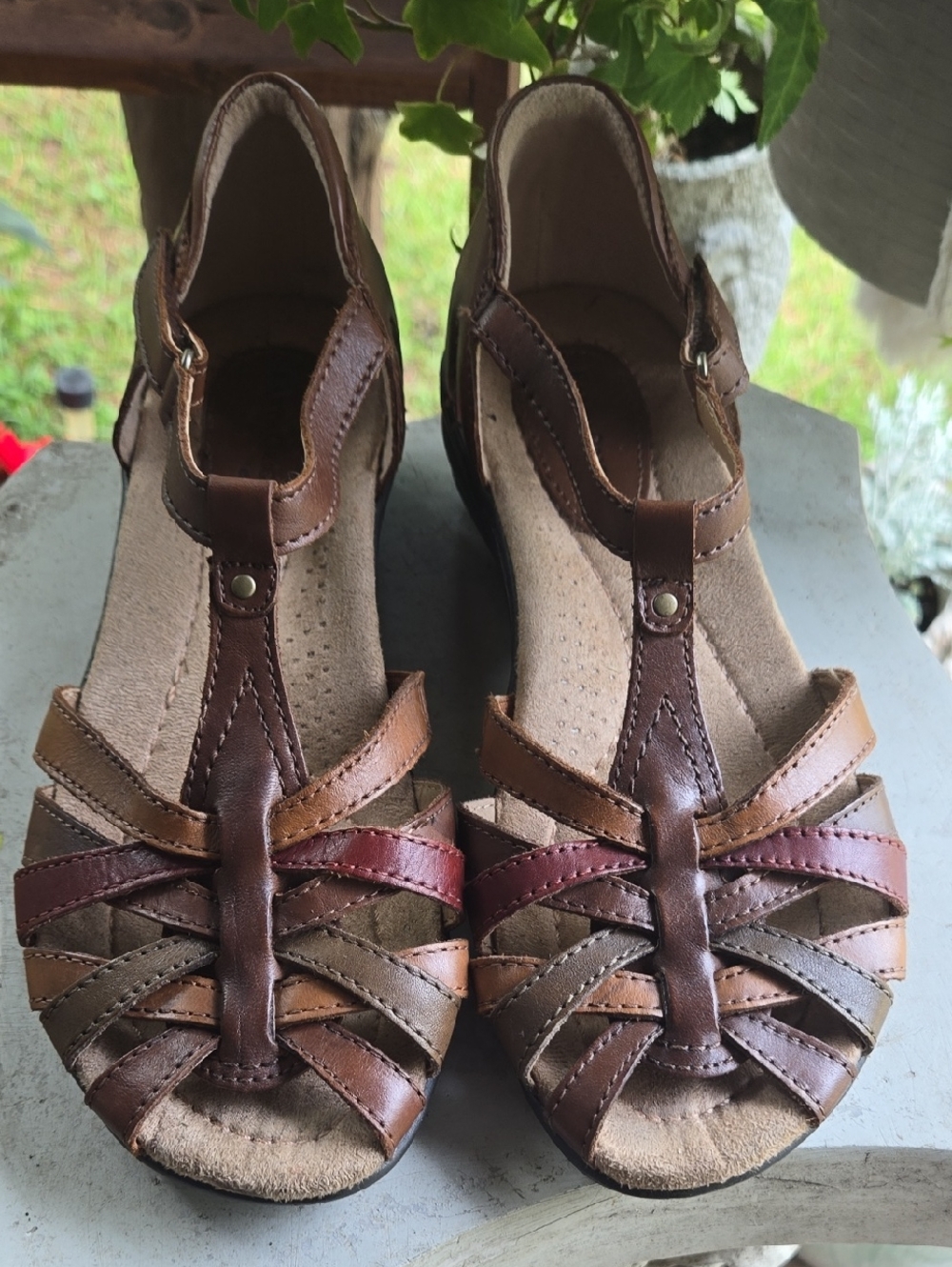 Earth Origins Posy Multicolor Leather Upper Demi Wedge Sandal Size 8.5